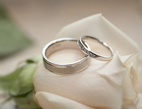 Wedding rings before a marriage ceremony
